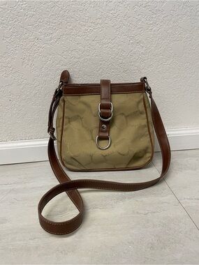 Vintage Chaps Crossbody Shoulder Bag